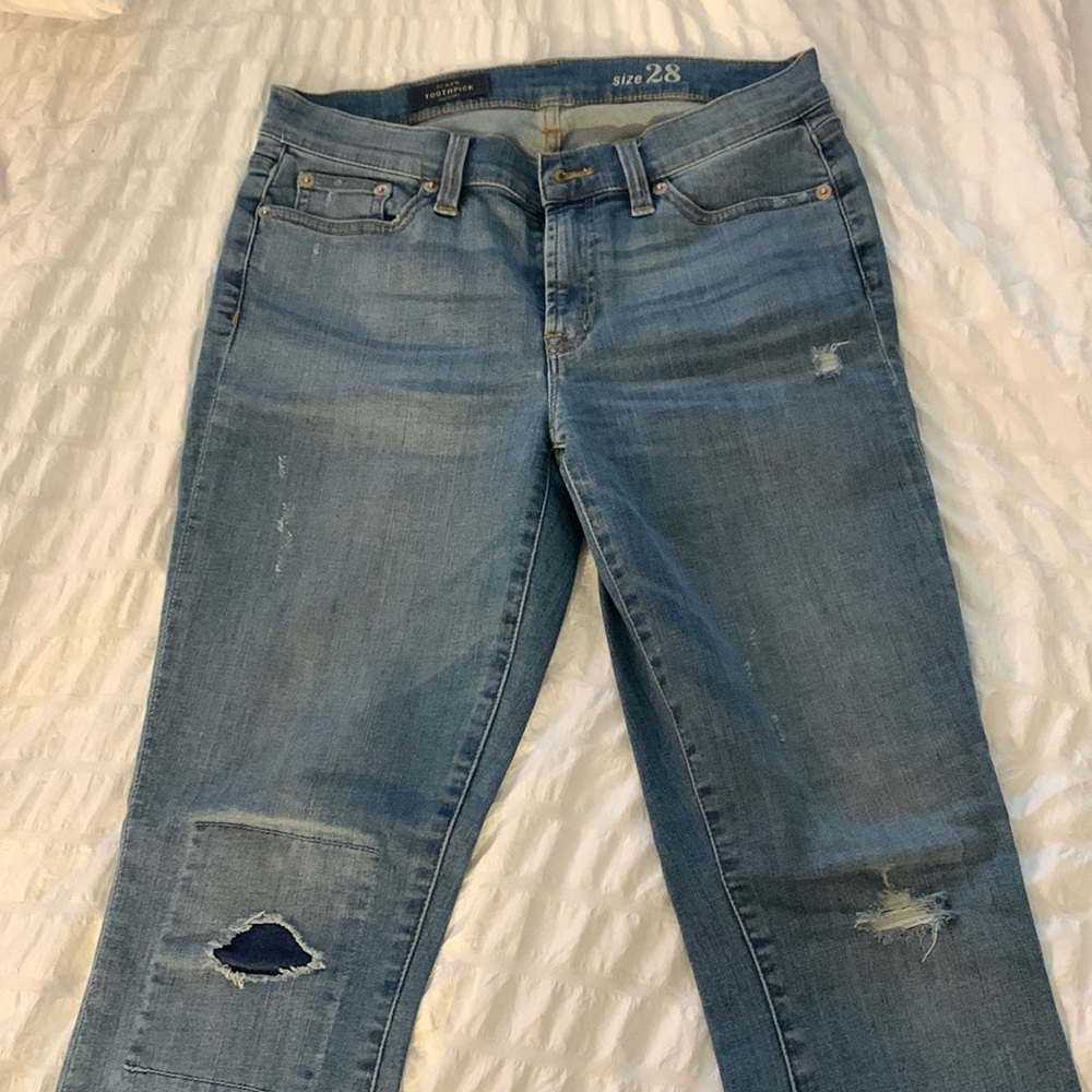 J Crew Stretch Toothpick Light Destroyed Wash